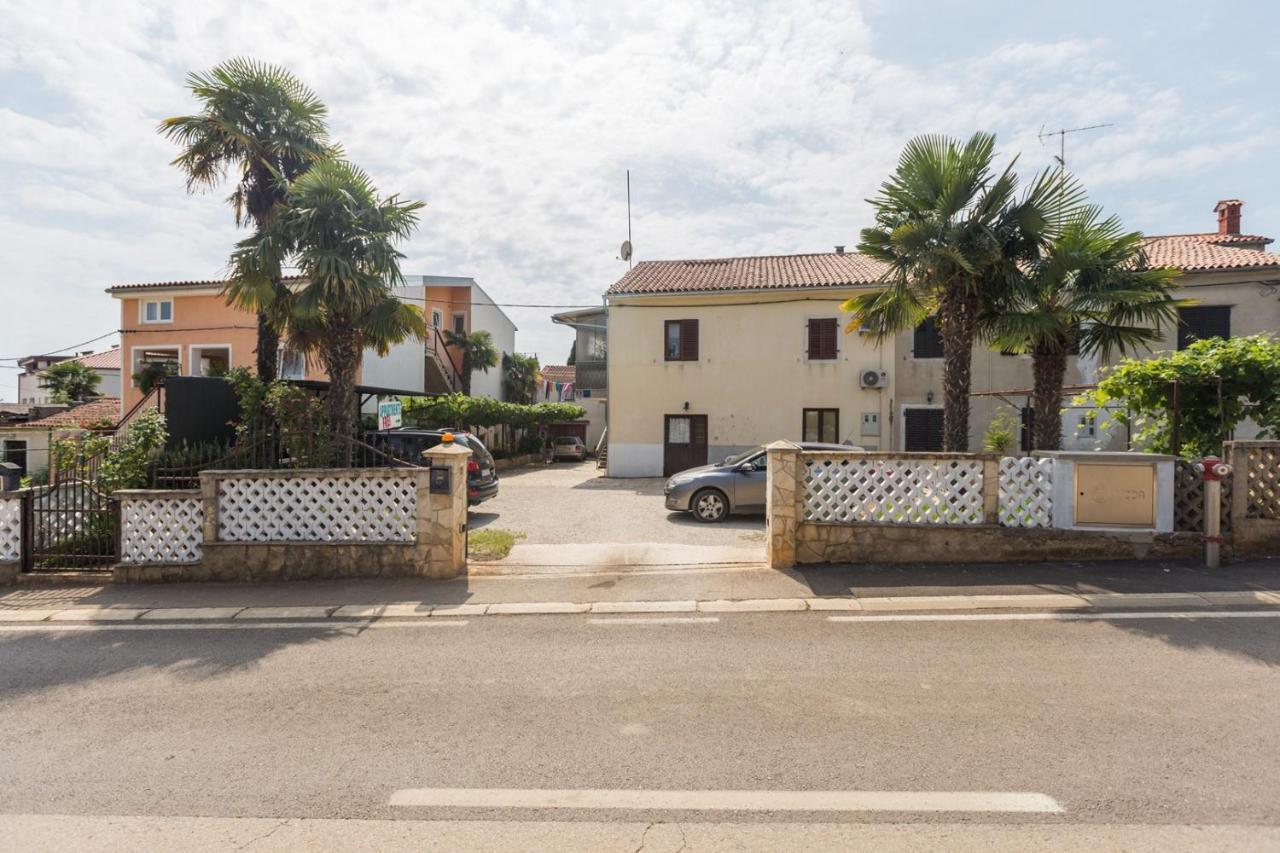 Apartman Ana Porec Exterior photo